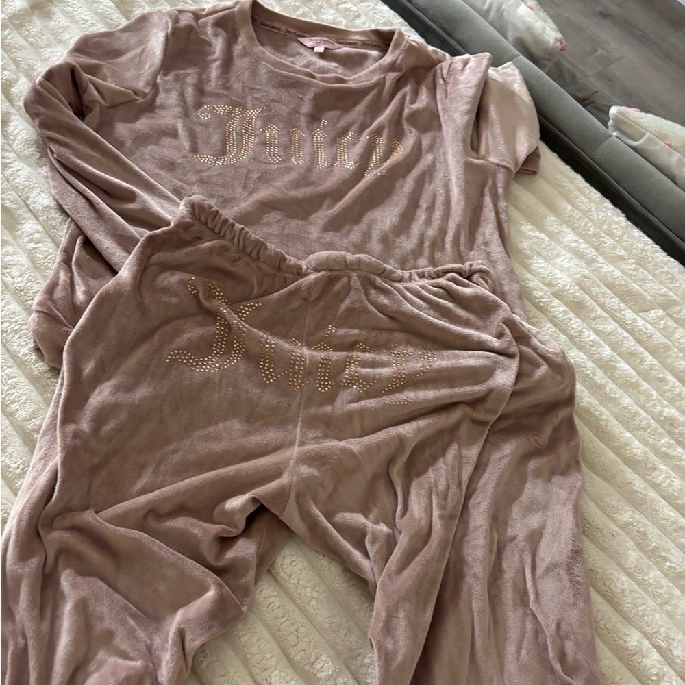 Juicy Couture Pink Velour Lounge Set